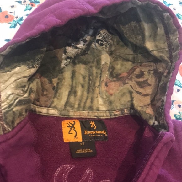 Girls 2T Browning zip up hoodie - Picture 2 of 4